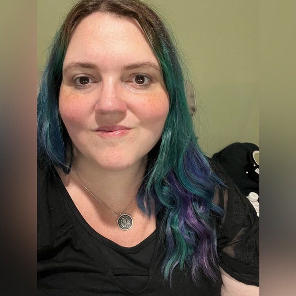 Meet your Posher, Kathryn - Picture 1 of 1